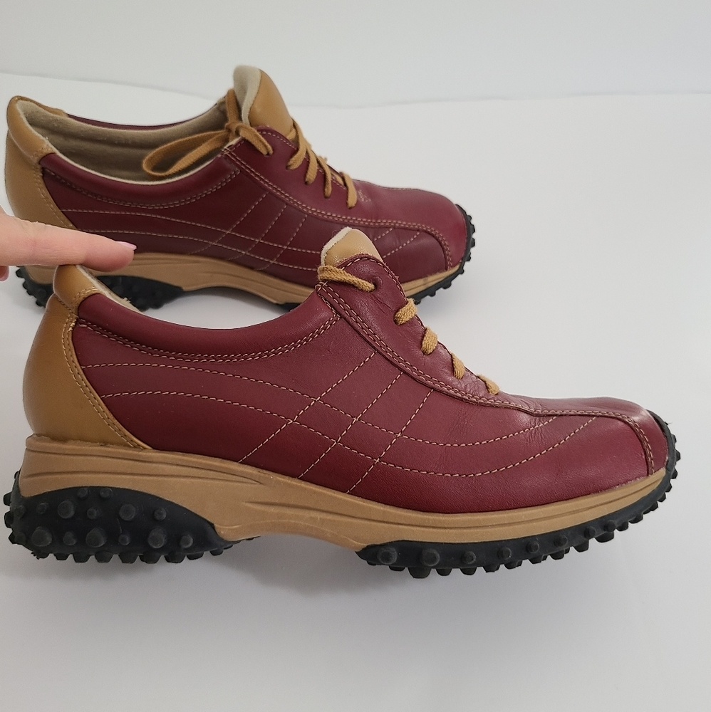 Bakers porsche womens leather hiking shoes sz 11M